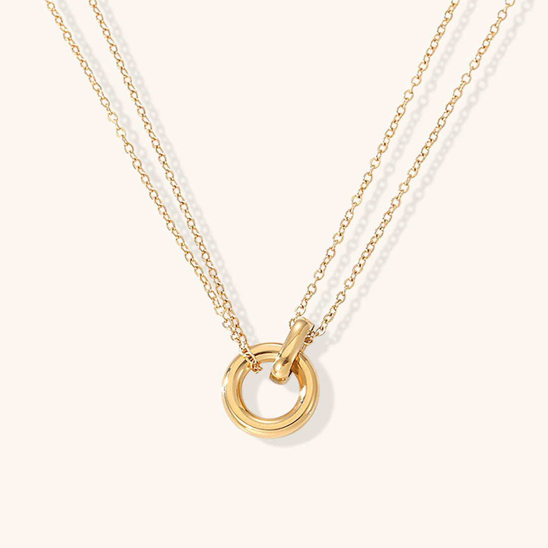 Collar dorado Harper con detalle de anillo