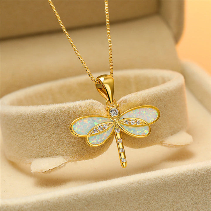 Dorado Collar de Libélula con Ópalo