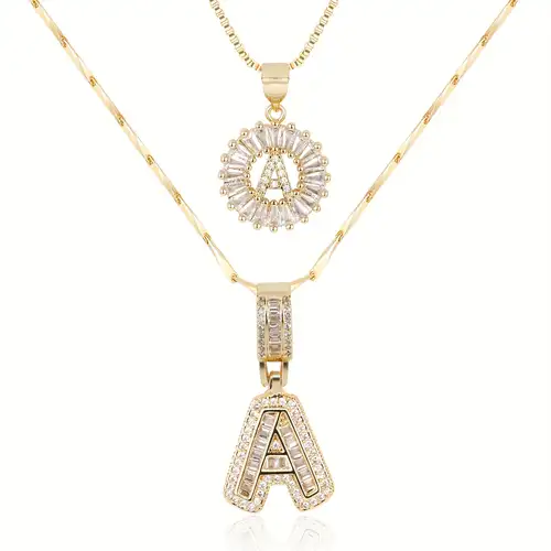 Collar con letras personalizadas